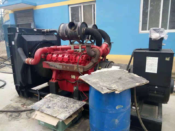 卫滨关于柴油发电机组水箱污垢的产生与清理
