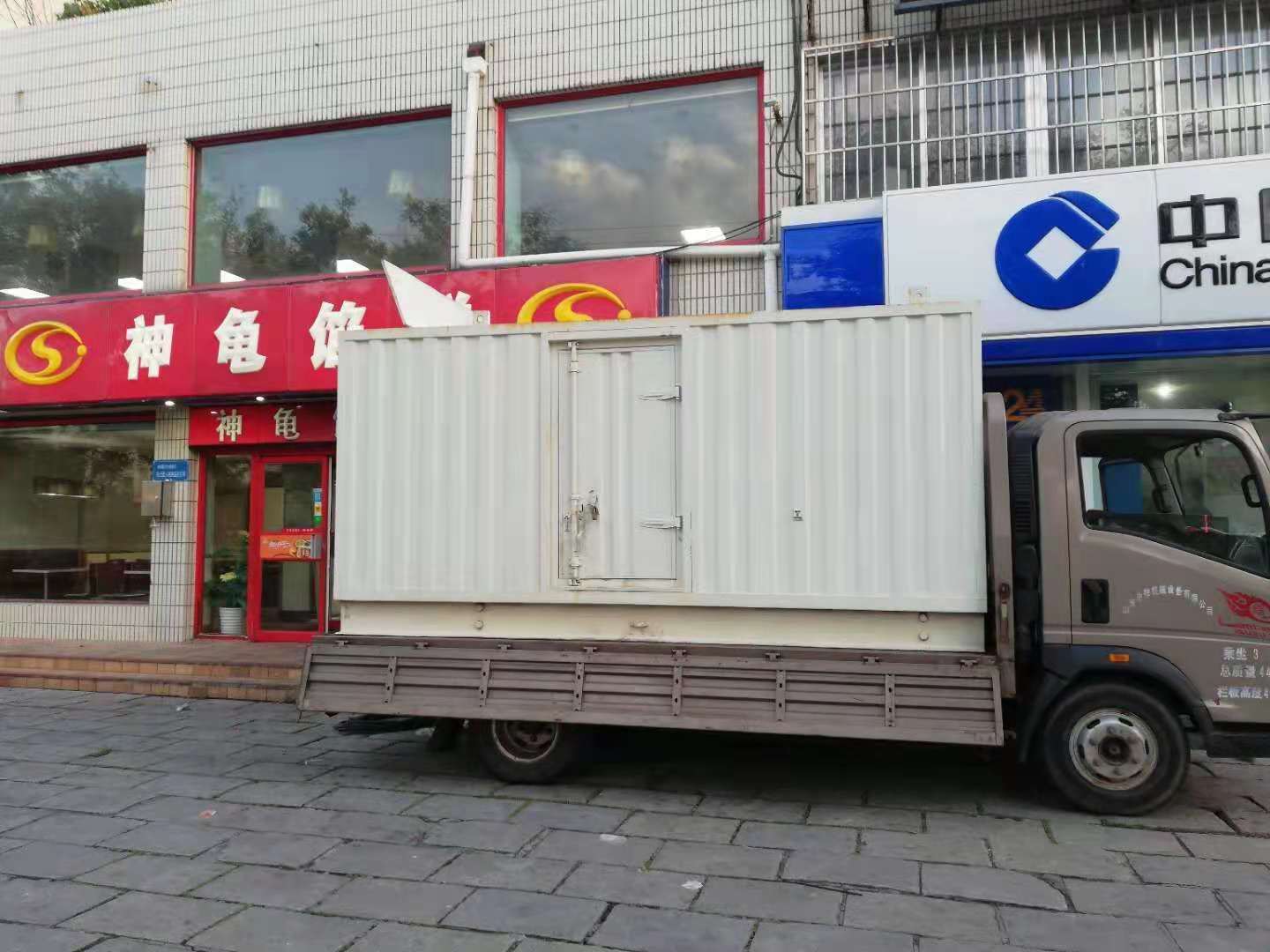 卫滨出租发电机-柴油发电机组错误的启动方式