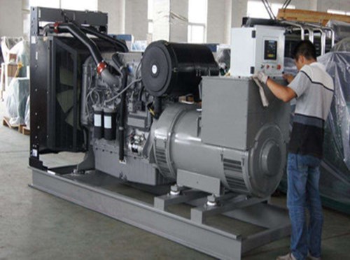 卫滨柴油发电机空气滤清器堵塞会对发电机组产生哪些影响？