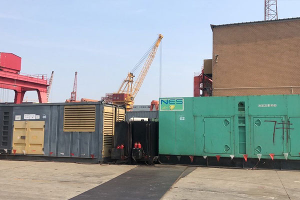 卫滨发电机出租空气滤清器的清洁频率是多少？