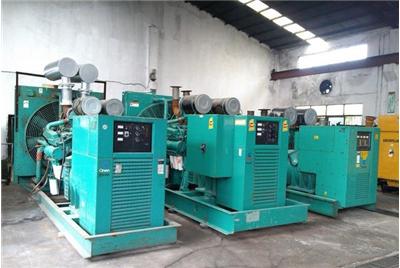 卫滨如何判断汽油发电机组电瓶的使用寿命？